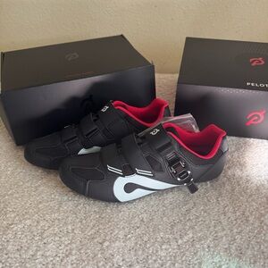 New Peloton Cycling Shoes Sz 10 US / 43 EU